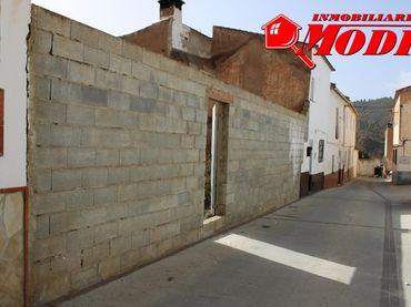 Terreny residencial en venda a Jayena