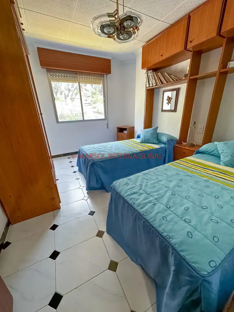 Dormitori de Casa o xalet en venda en Orihuela amb Terrassa, Traster i Moblat