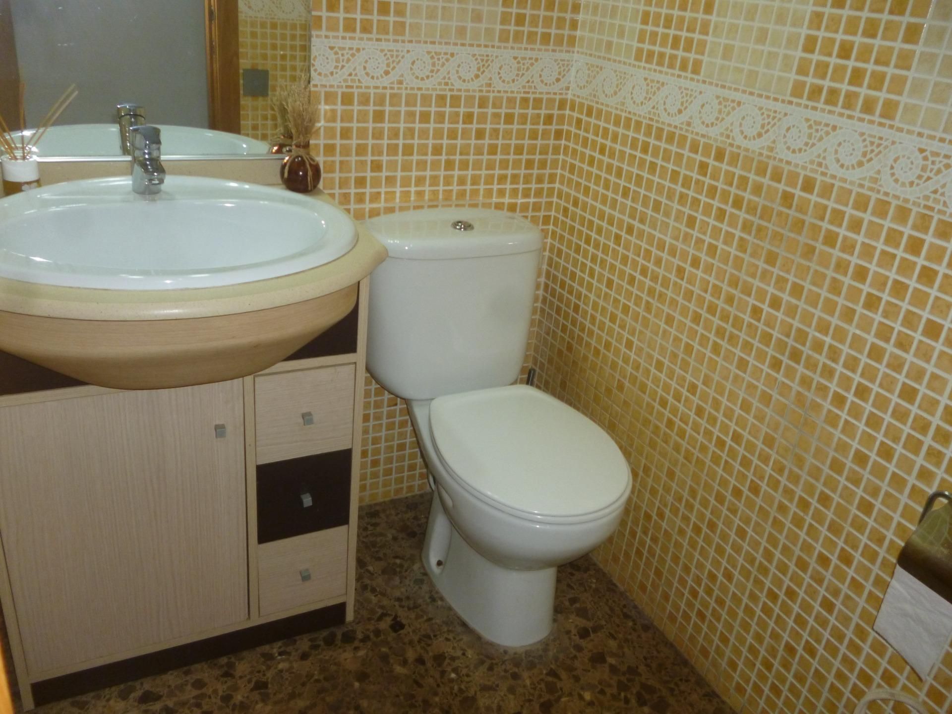 Bany de Pis en venda en Ontinyent amb Aire condicionat, Traster i Balcó