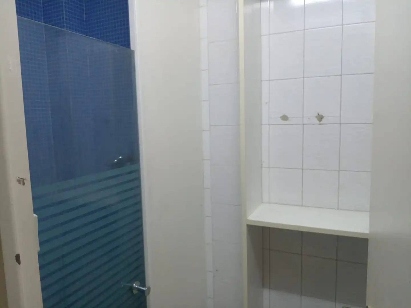 Badezimmer von Fabrikhallen zur Miete in Poble Sec