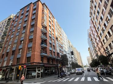 Appartamento con ascensore in affitto a Calle Marqués de Casa Valdés