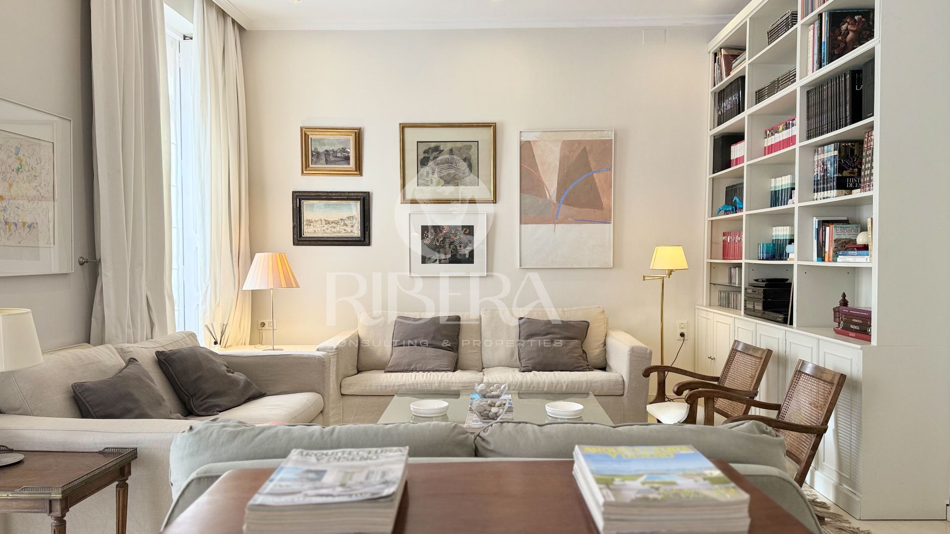 Sala d'estar de Pis de lloguer en  Valencia Capital amb Aire condicionat, Calefacció i Moblat