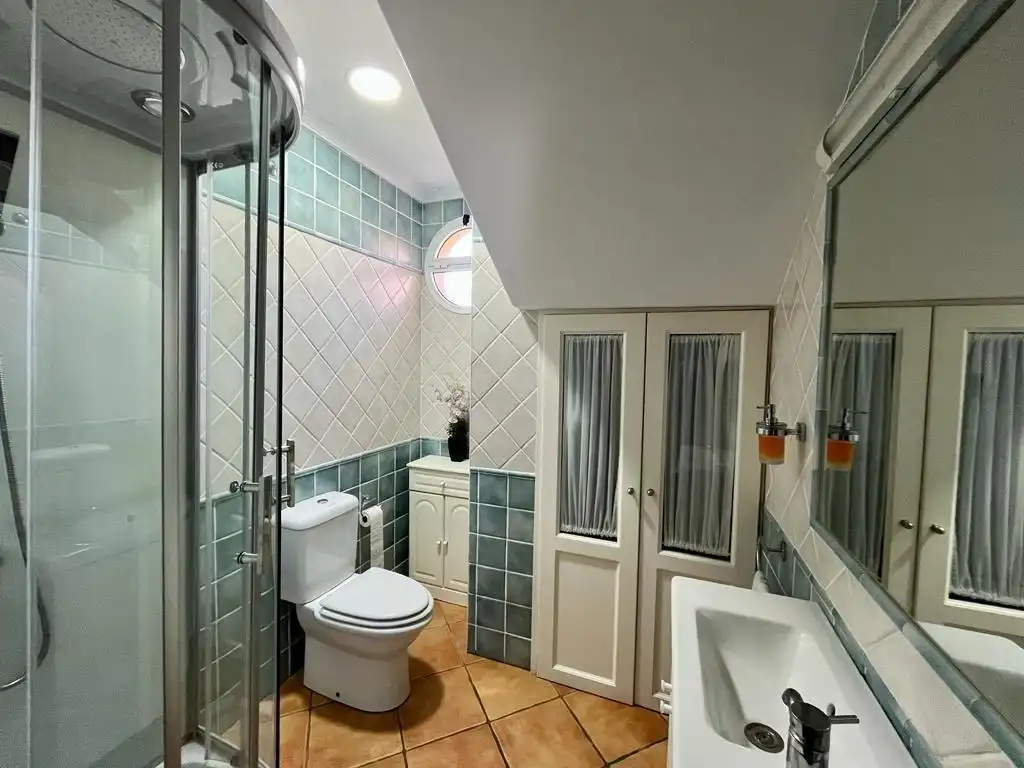 Baño de Casa o chalet en venta en Chiclana de la Frontera con Jardín privado, Terraza y Trastero