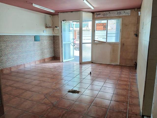 Local comercial en Venta en Carrer de Lluís Companys en Santa Perpètua de Mogoda