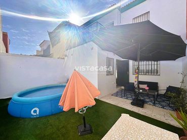 Adosado con jardín en venta en Mairena del Alcor