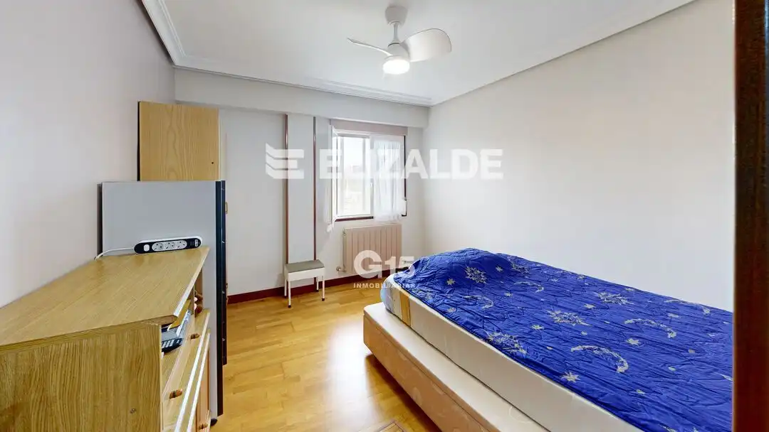 Bedroom of Flat for sale in Donostia - San Sebastián   with Heating and Balcony