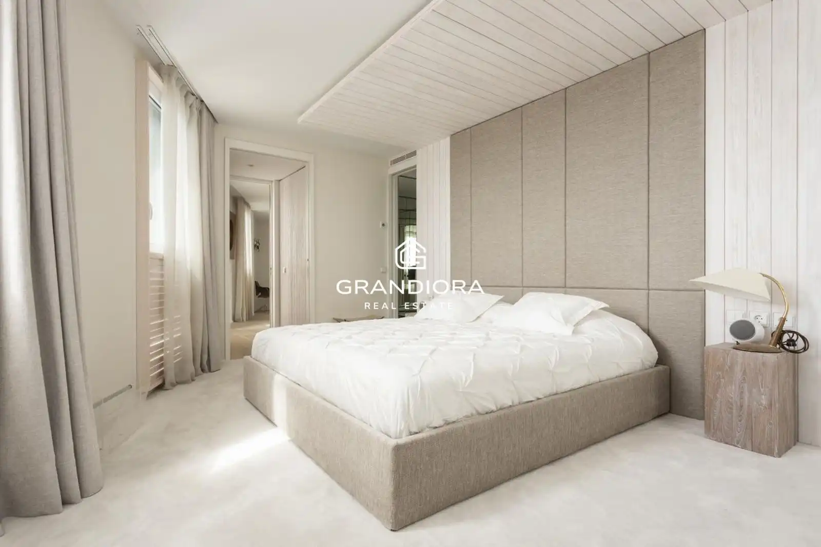 Habitación de Ático en venta en Barcelona con Terraza, Amueblado y Alarma