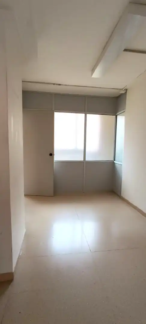 Local comercial en venta en Carrer Sant Esteve Sesrovires, imagen 9