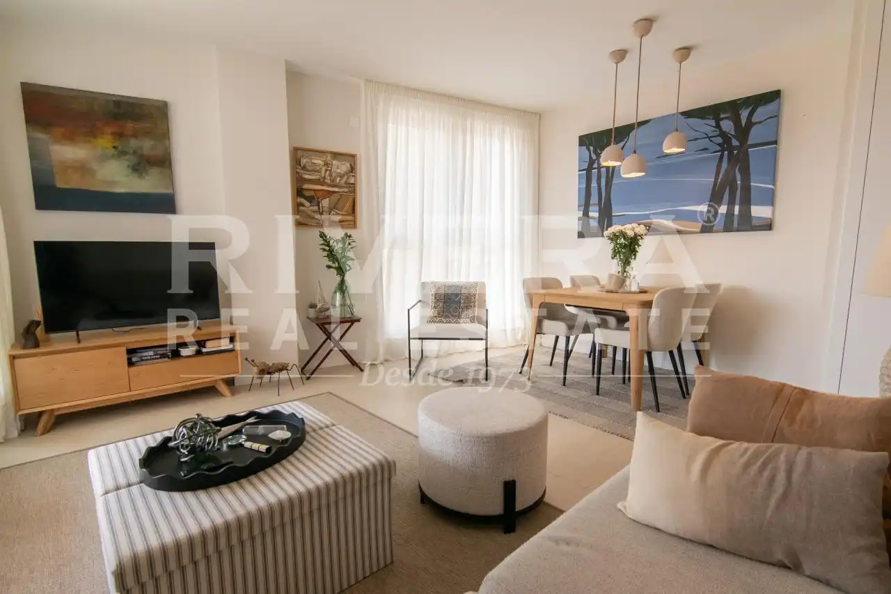 Sala d'estar de Pis en venda en Sanxenxo amb Calefacció, Terrassa i Traster