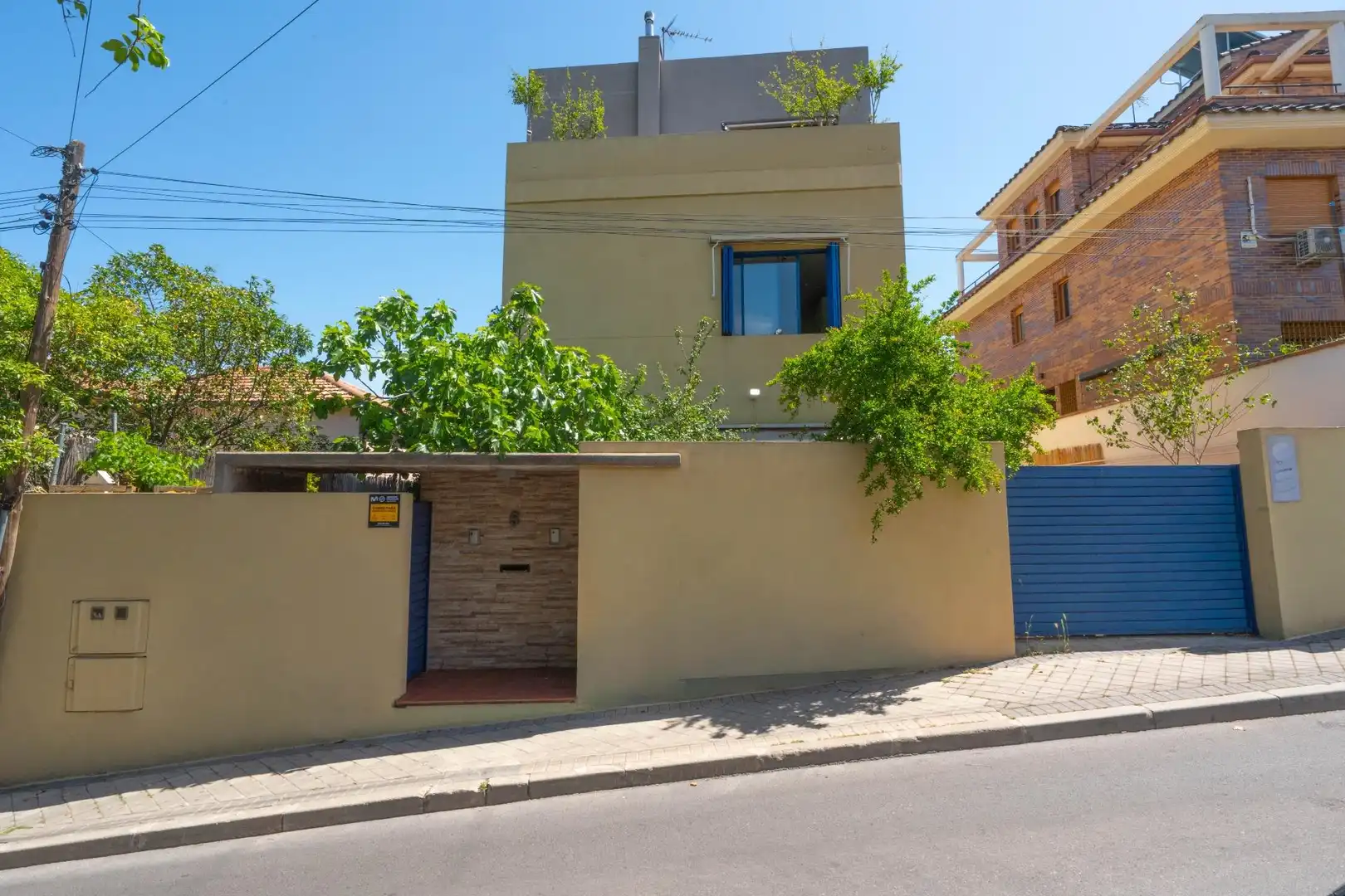 Außenansicht von Haus oder Chalet zum Verkauf in Madrid mit Klimaanlage, Heizung und Privatgarten