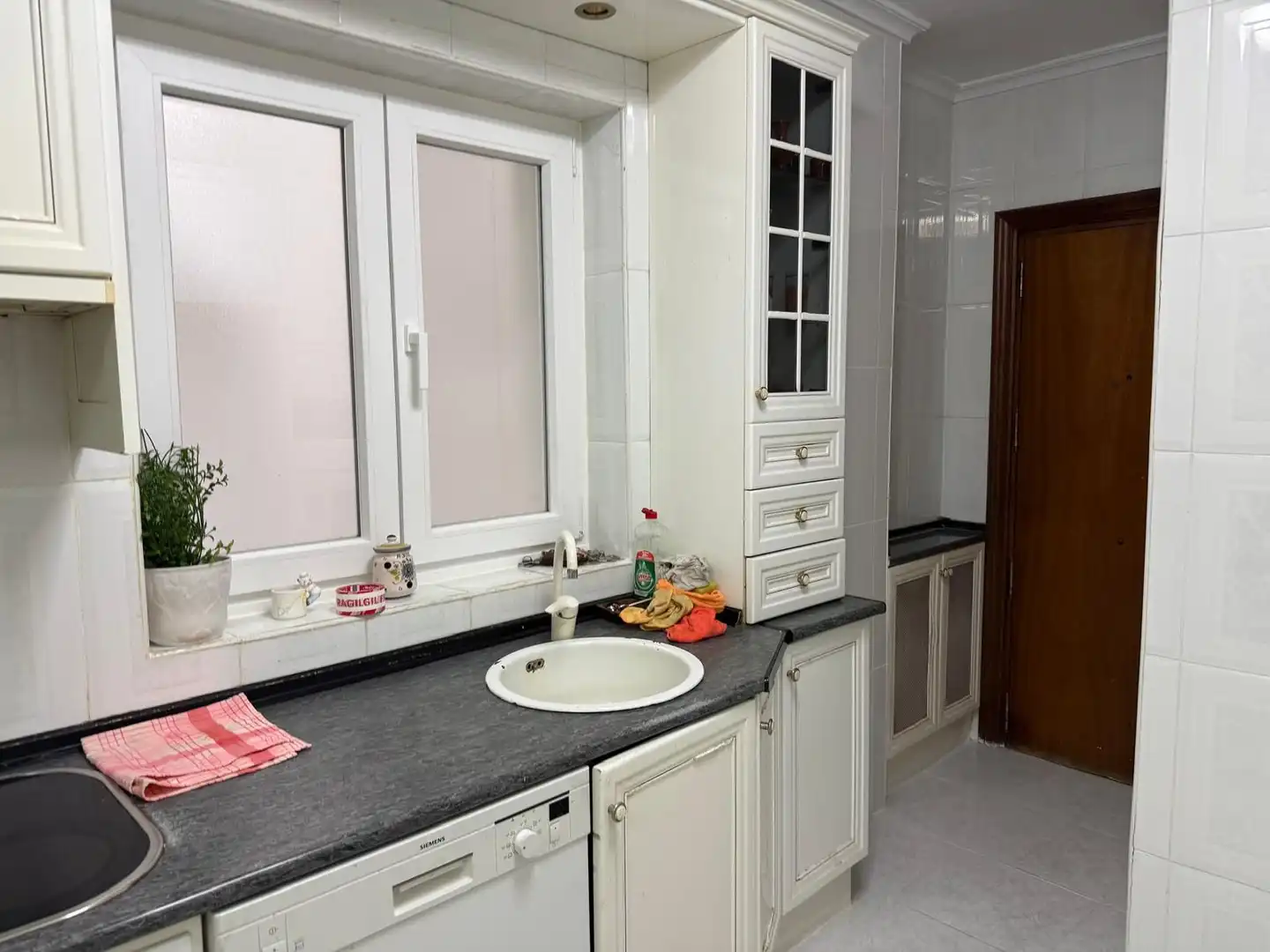 Kitchen of Flat for sale in Valladolid  with Heating, Terrace and Storage room