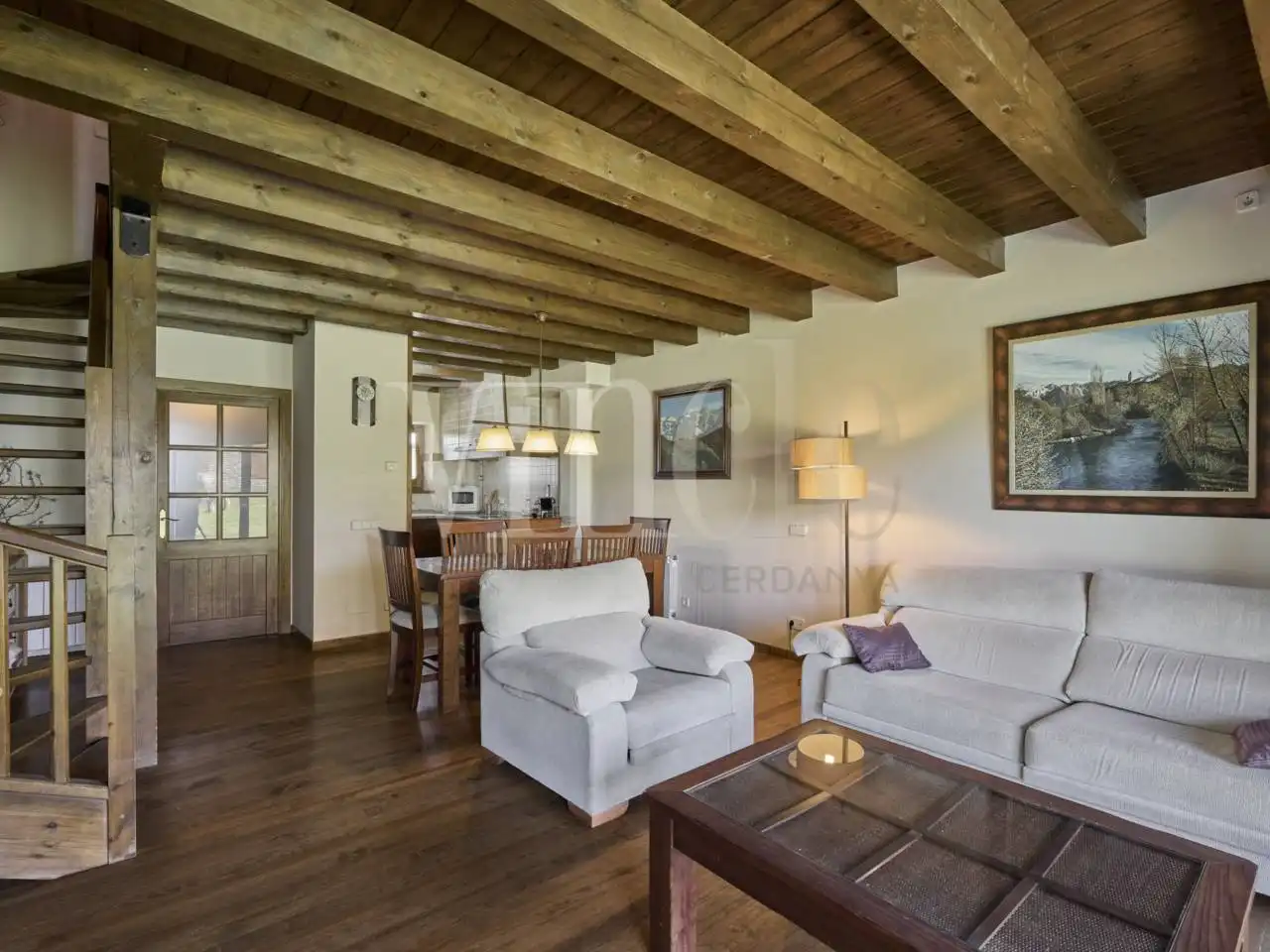 Sala d'estar de Casa adosada en venda en Bellver de Cerdanya amb Calefacció, Parquet i Terrassa