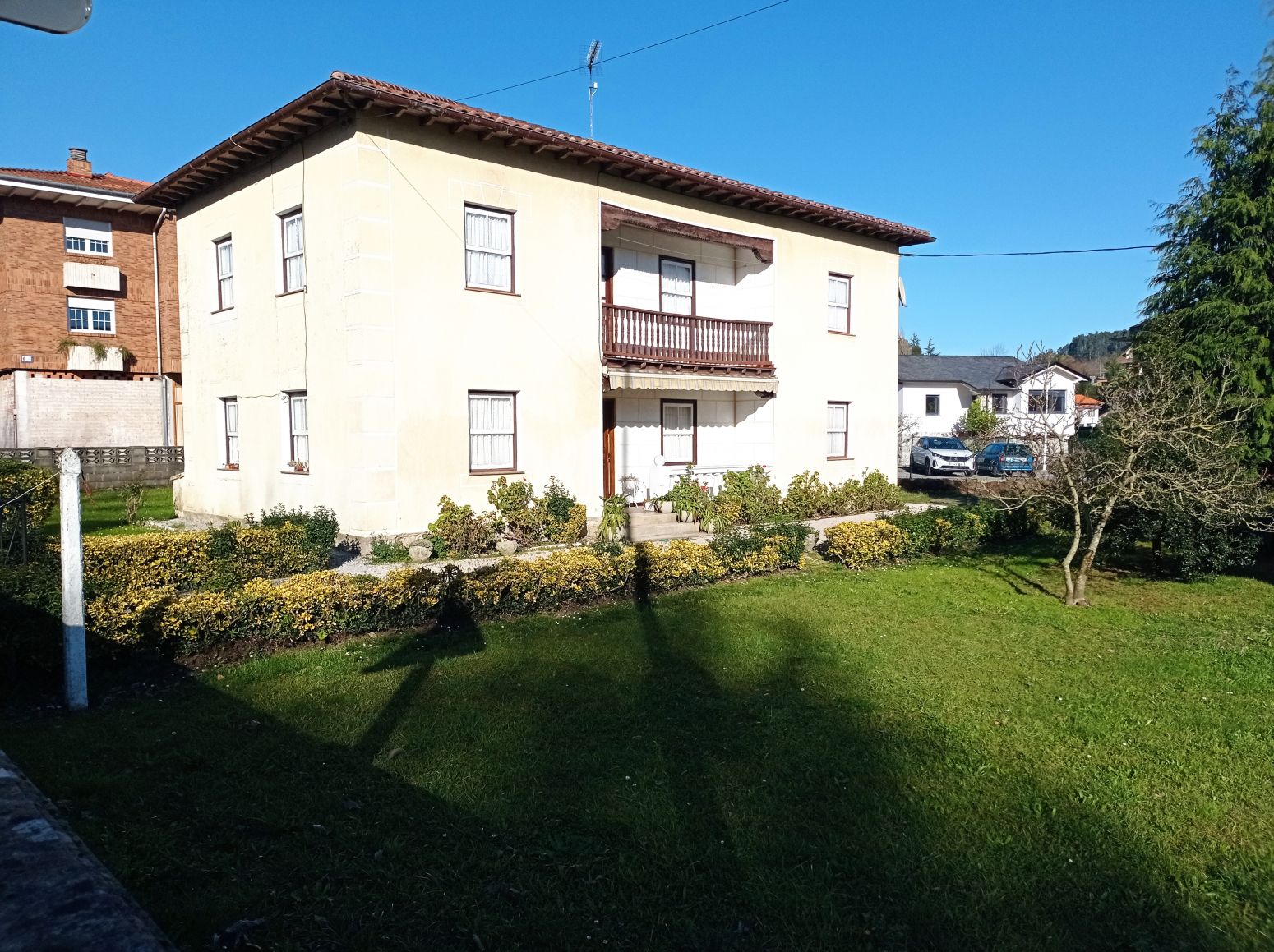 Vista exterior de Casa o xalet en venda en Reocín amb Calefacció i Jardí privat