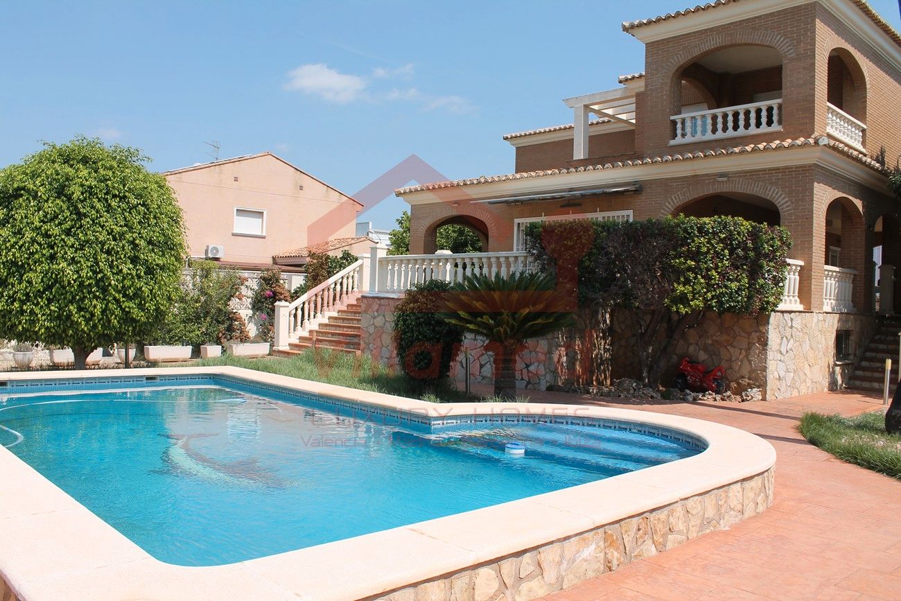Garden of House or chalet for sale in L'Eliana  with Air Conditioner, Heating and Private garden