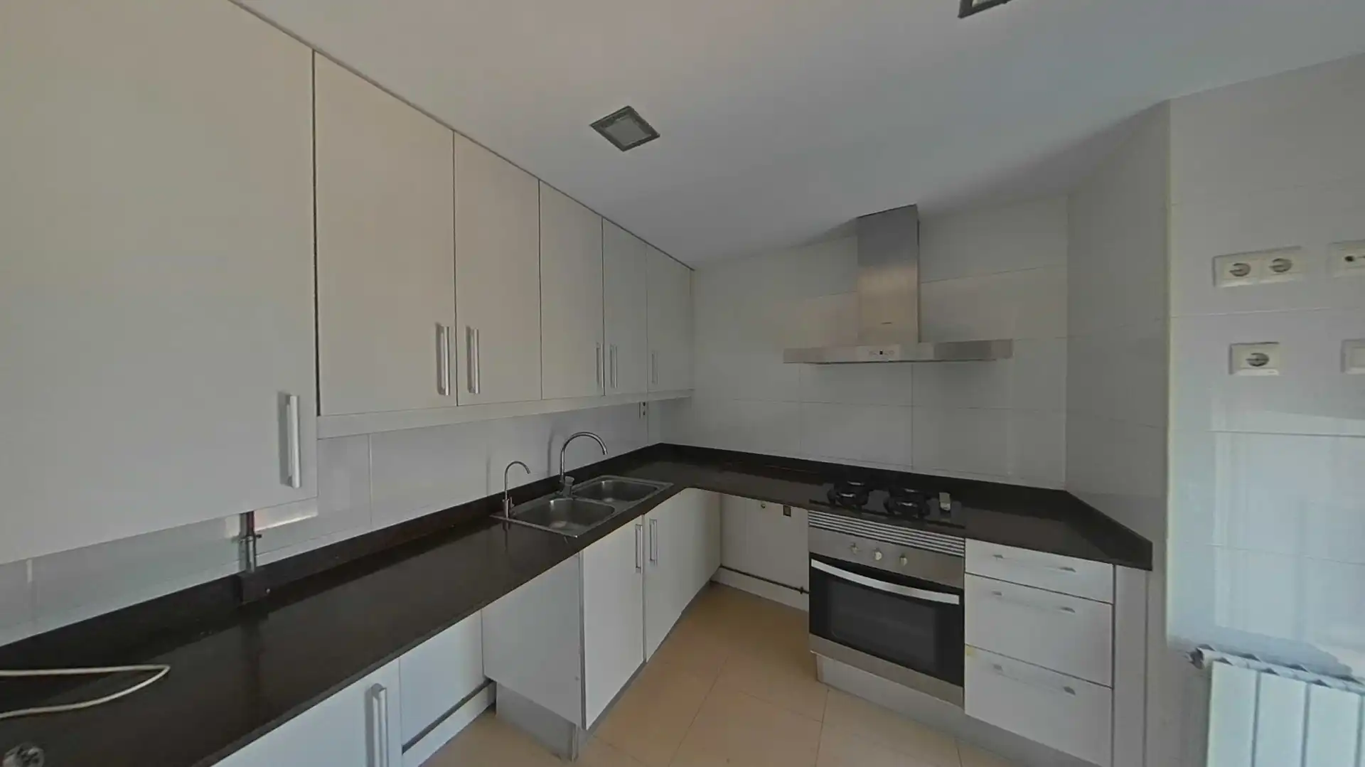 Cocina de Piso en venta en Castelldefels con Aire acondicionado, Calefacción y Terraza