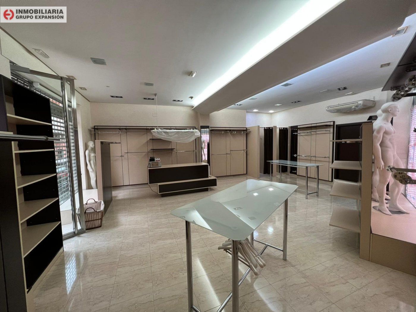 Premises to rent in Aspe  with Air Conditioner