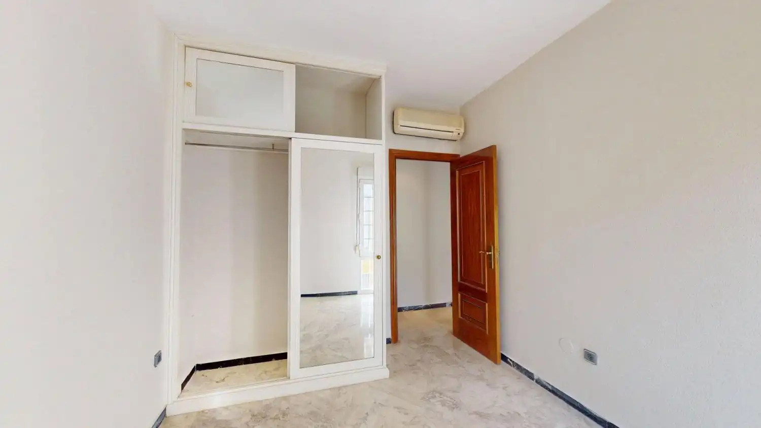 Habitación de Casa o chalet en venta en Bellavista - La Palmera