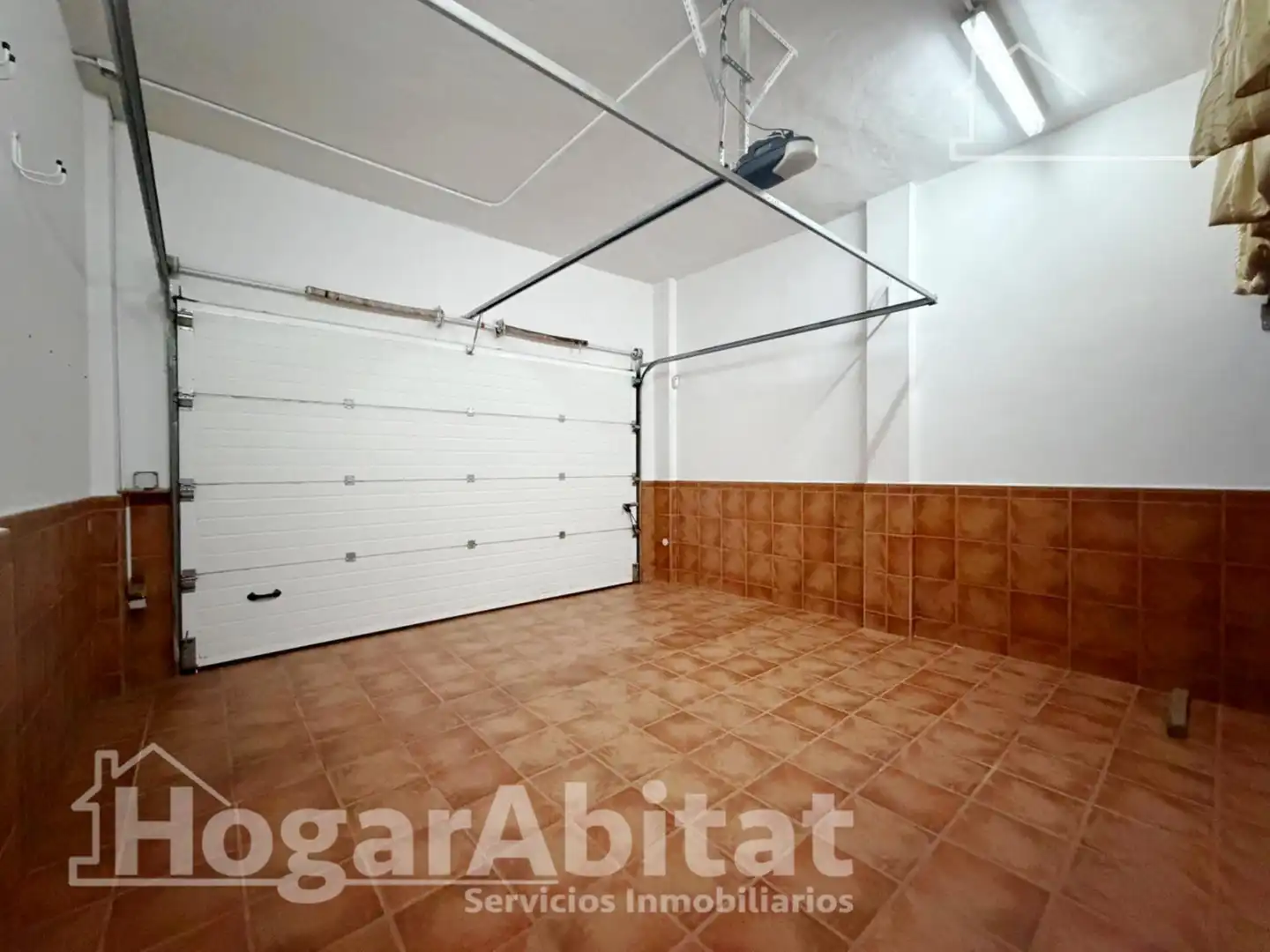 Casa adosada en venda en Sagunto / Sagunt amb Aire condicionat, Jardí privat i Terrassa