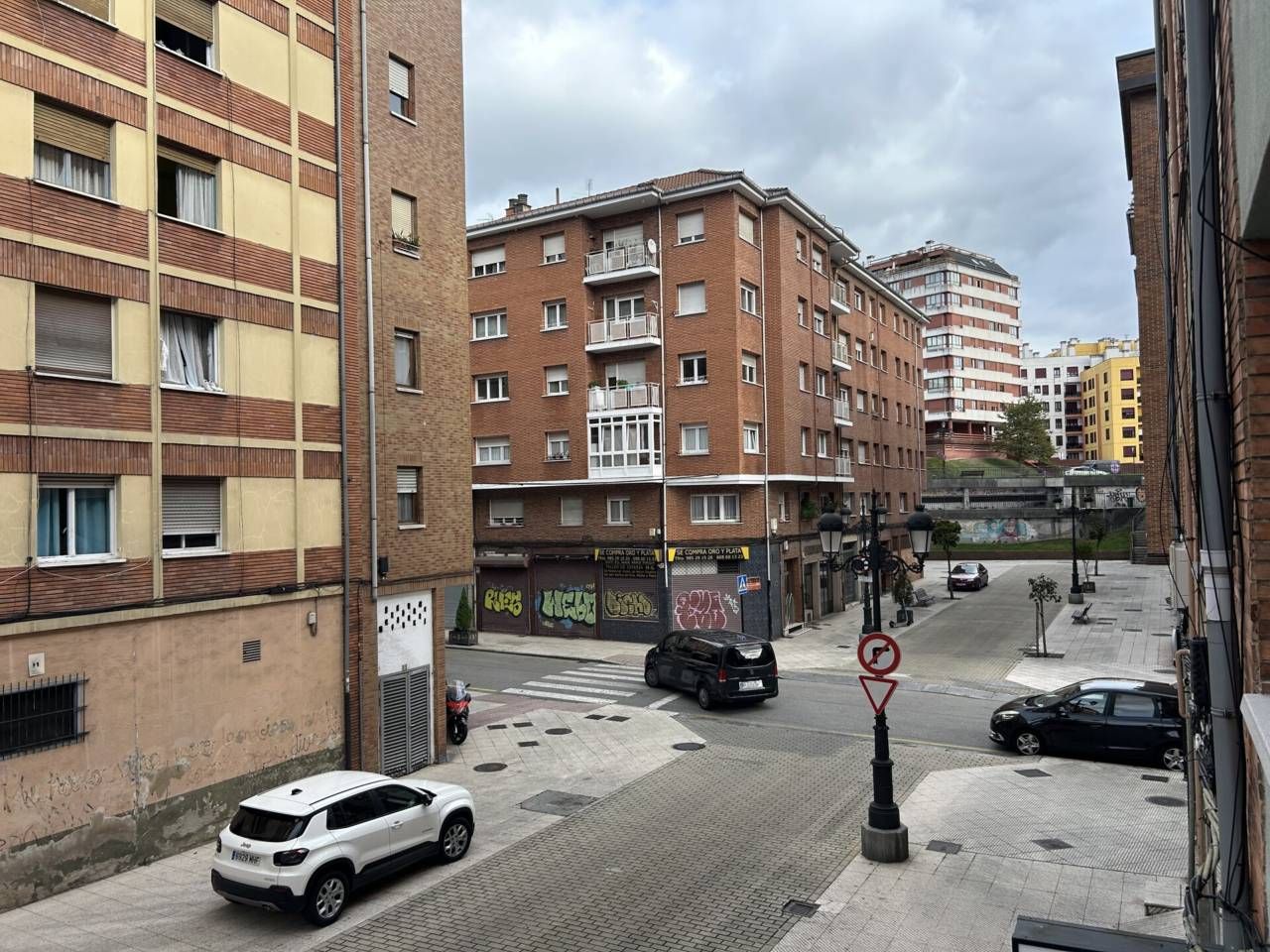 Pis de lloguer a MANUEL DE FALLA  , Milán - Pumarín