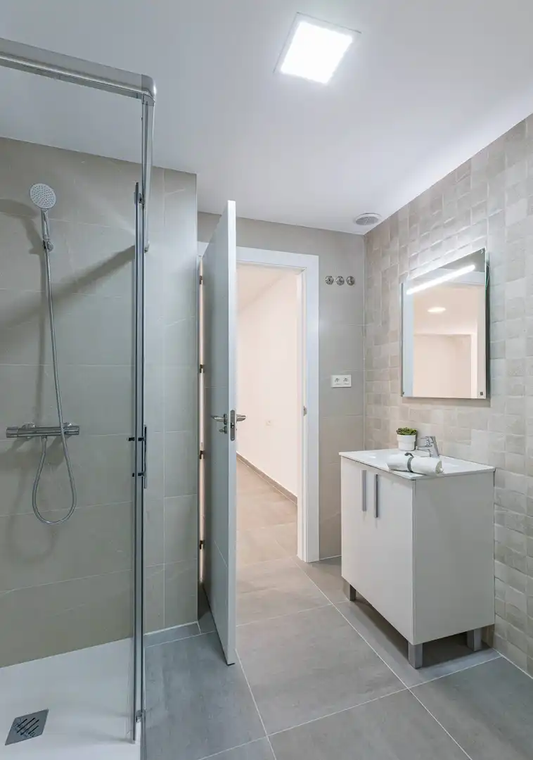 Badezimmer von Wohnung zum Verkauf in Murcia mit Klimaanlage