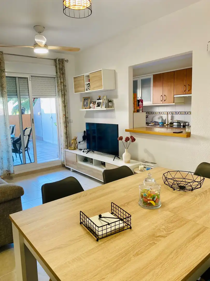 Flat with pool for sale in Almerimar