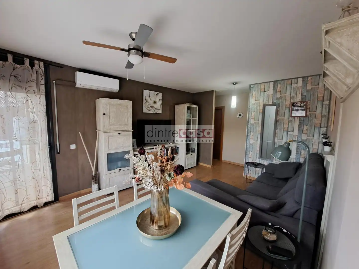 Sala de estar de Piso en venta en Tordera con Calefacción, Parquet y Trastero