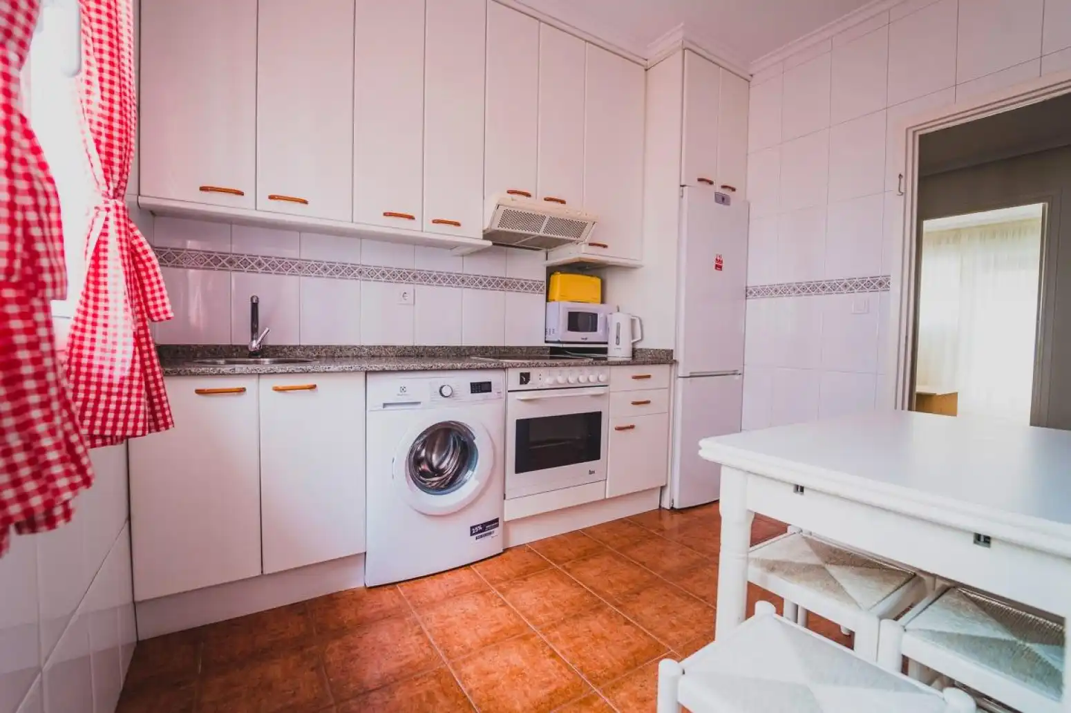 Kitchen of Flat for rent in Santander  with Heating, Parquet flooring and Furnished