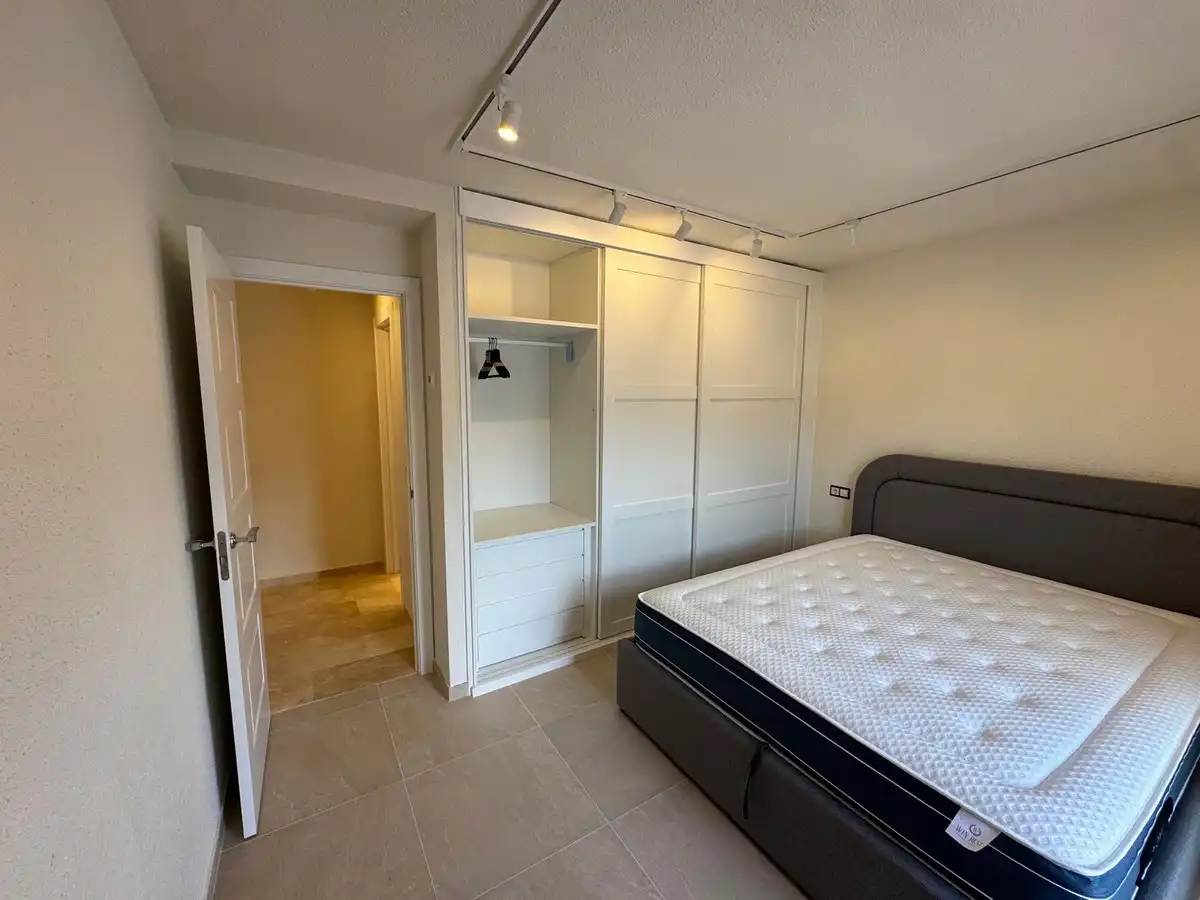 Bedroom of Flat for sale in Benahavís  with Air Conditioner and Terrace