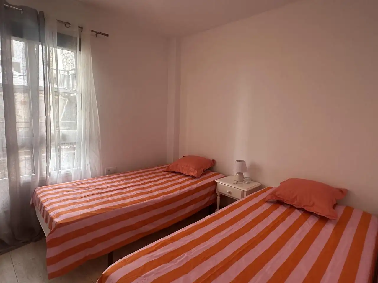 Habitación de Apartamento en venta en Adeje con Aire acondicionado, Terraza y Piscina comunitaria