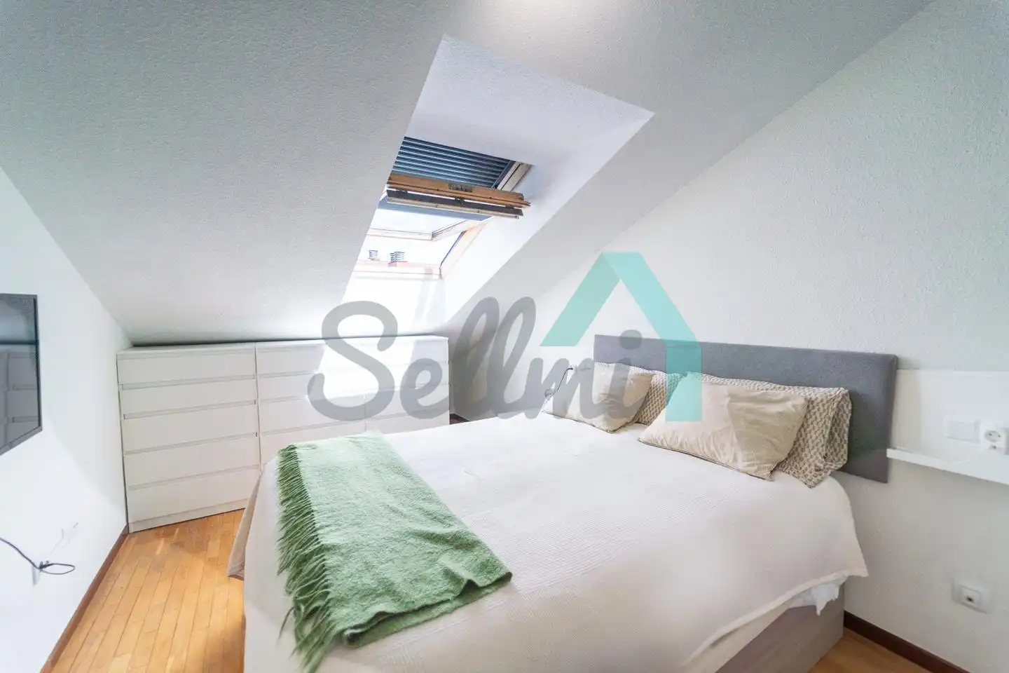 Schlafzimmer von Wohnung zur Miete in Llanera mit Heizung, Parkett und Möbliert