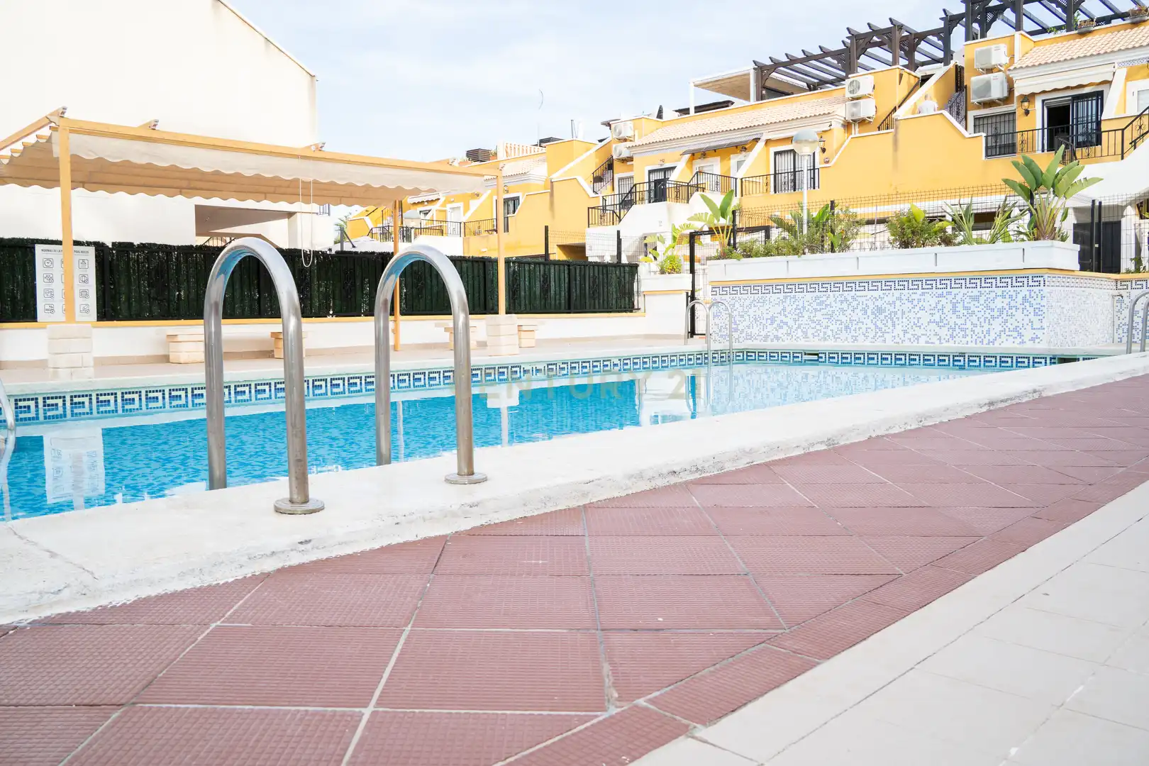 Piscina de Planta baja de alquiler en Elche / Elx con Aire acondicionado y Piscina comunitaria