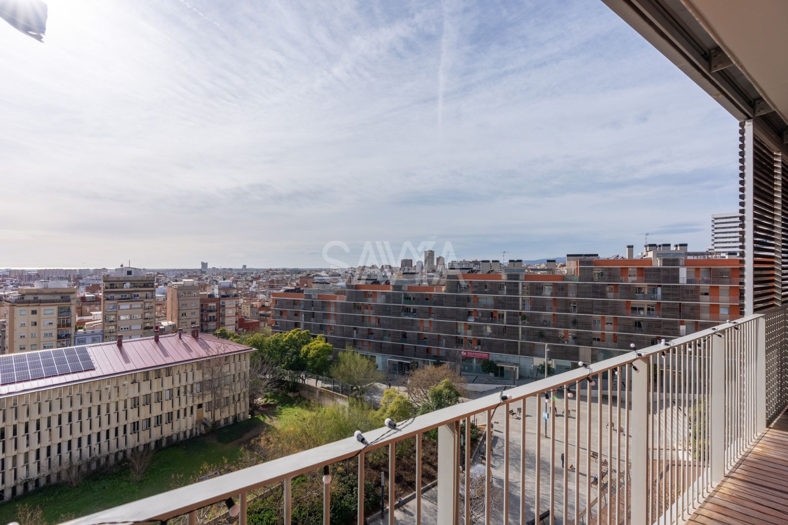 Dormitori de Àtic en venda en L'Hospitalet de Llobregat amb Aire condicionat, Calefacció i Parquet