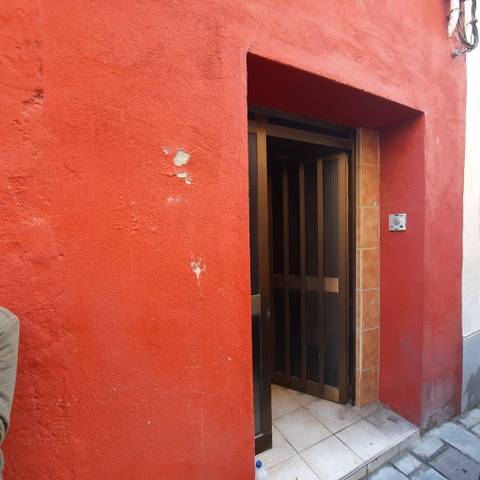 Local comercial en Venta en C/ San Vicenc  en Centre