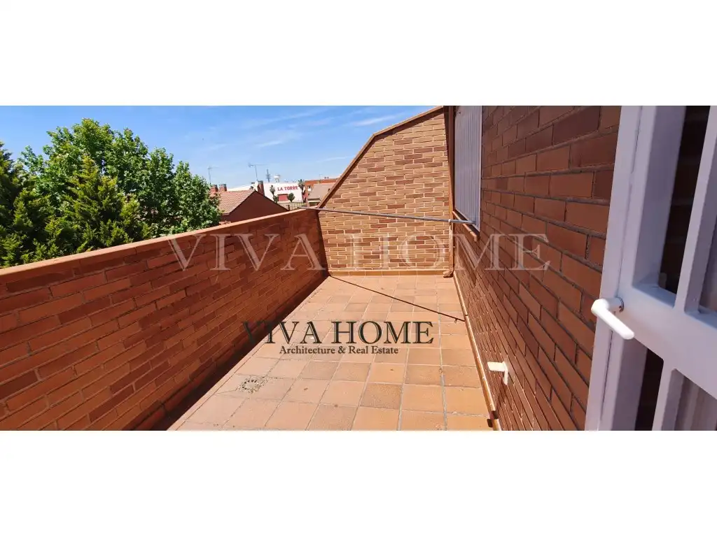 Terrace of Houses for sale in Parla