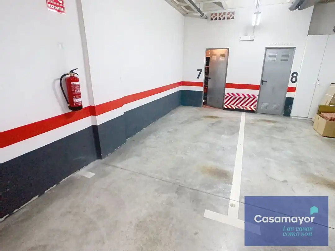 Parking of Flat for sale in Alicante / Alacant  with Air Conditioner, Heating and Storage room