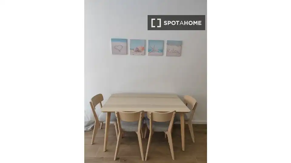 Comedor de Piso de alquiler en Sagunto / Sagunt con Aire acondicionado, Calefacción y Amueblado