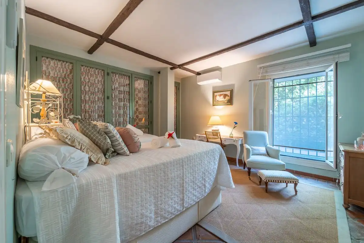 Bedroom of Houses for rent in Benahavís  with Air Conditioner, Heating and Private garden