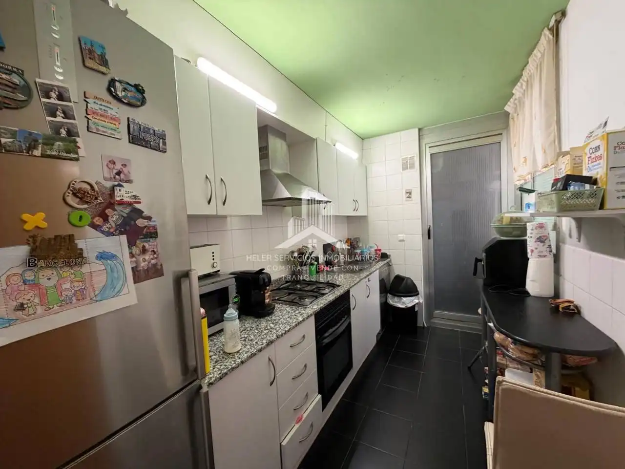 Cocina de Piso en venta en Castellón de la Plana / Castelló de la Plana con Balcón y Alarma
