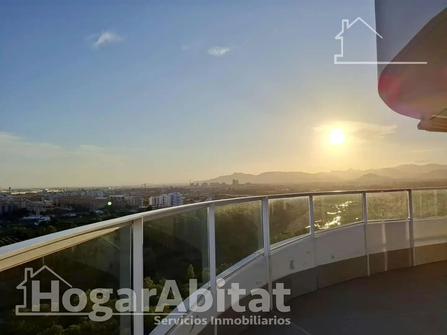 Penthouse with terrace for sale in Calle Flor del Taronger, imagen 3