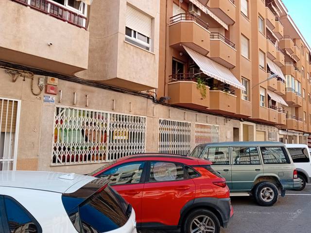 Local comercial en Alquiler en Carrer Quintana en Poble Nou - Montiboli