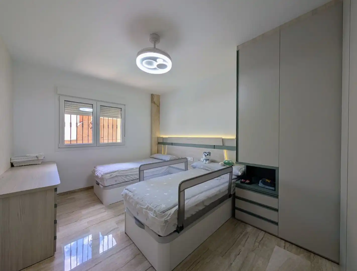 Dormitori de Casa o xalet en venda en Huétor Tájar amb Aire condicionat, Calefacció i Terrassa