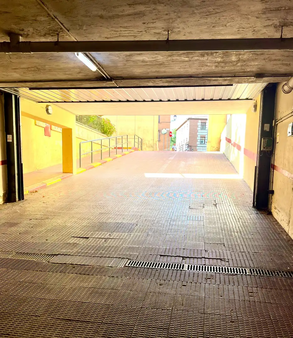 Individual de lloguer a Plaza de los Irlandeses 13-B, imagen 5