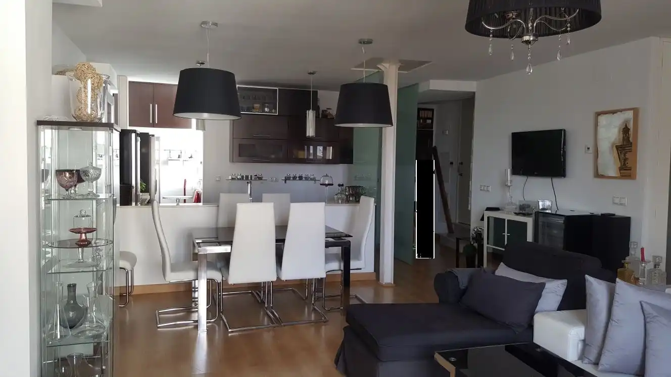 Sala d'estar de Dúplex en venda en Úbeda amb Aire condicionat, Calefacció i Balcó
