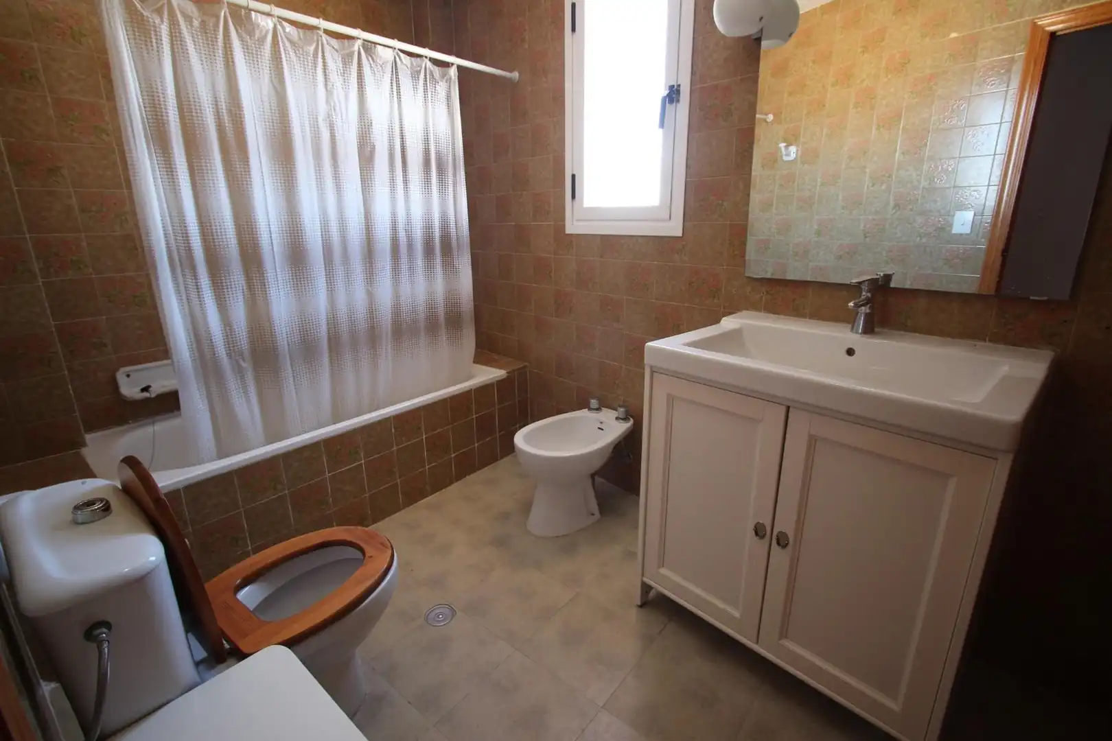 Baño de Casa o chalet en venta en Guardamar del Segura con Jardín privado, Terraza y Piscina