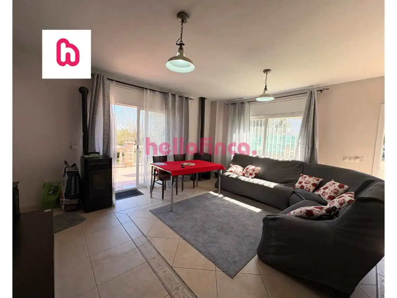 Living room of Houses for sale in La Torre de Claramunt  with Air Conditioner, Heating and Private garden