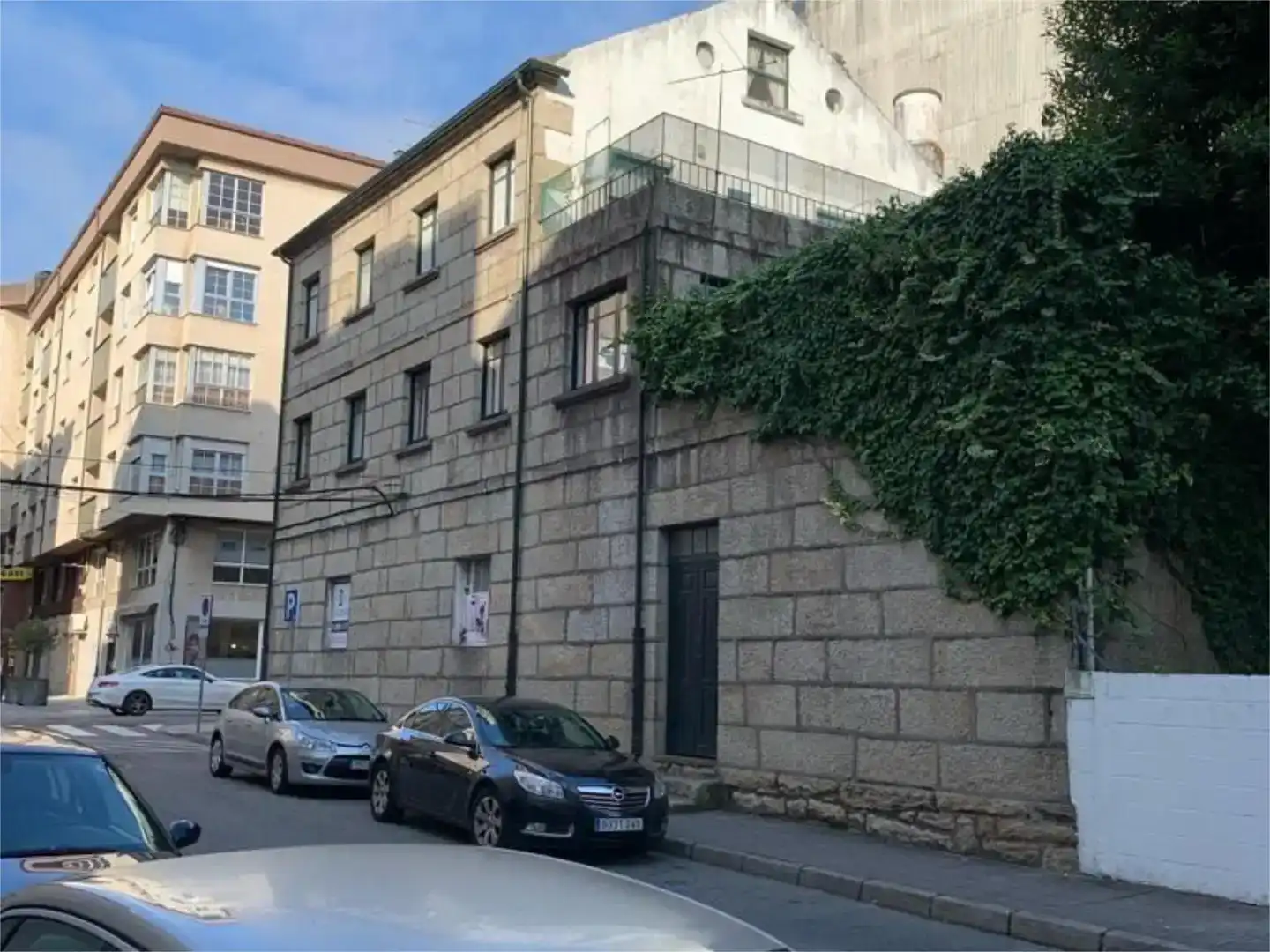 Vista exterior de Casa adosada en venda en Ribeira