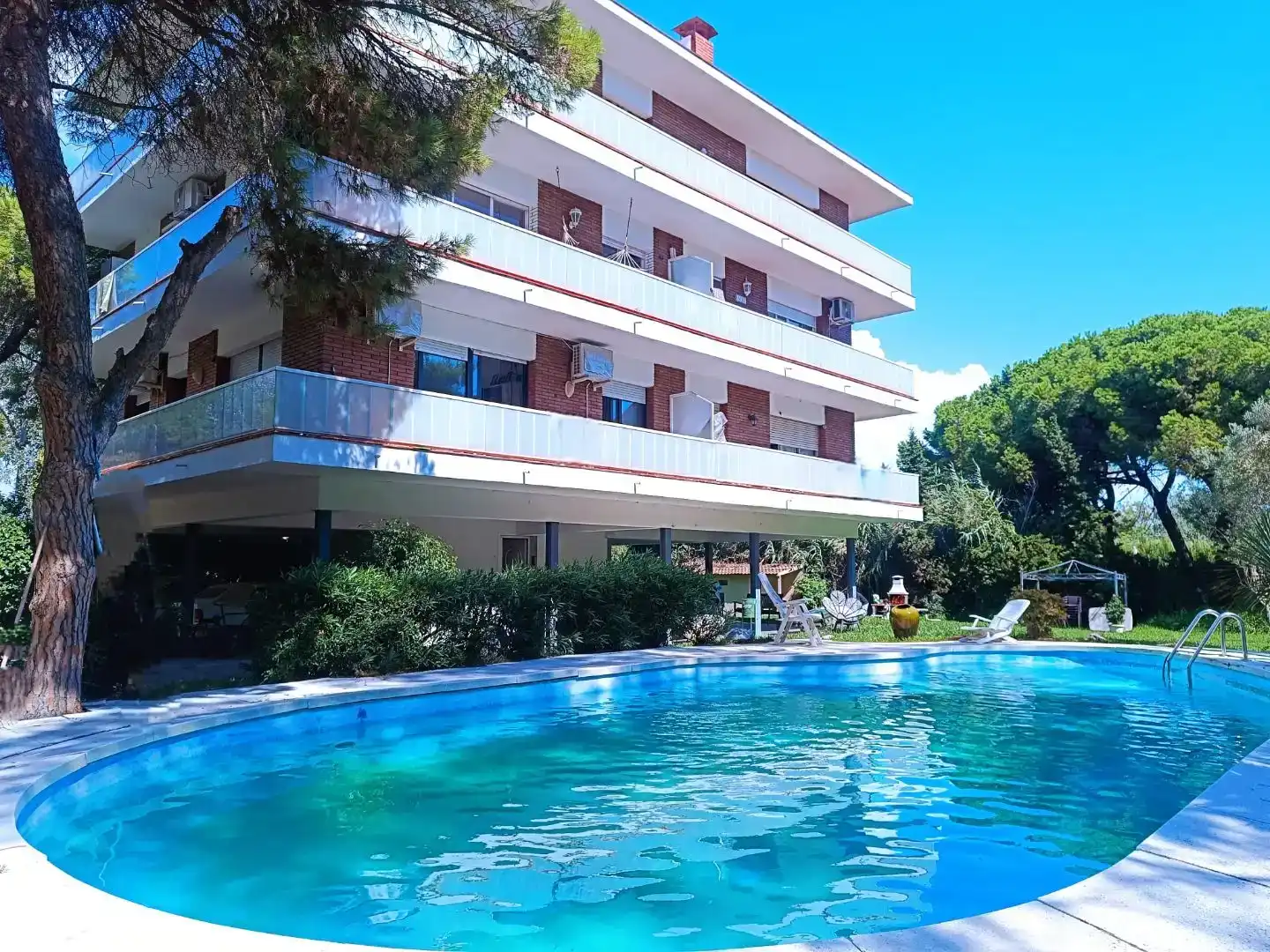 Piscina de Pis en venda en Gavà amb Aire condicionat, Piscina i Balcó