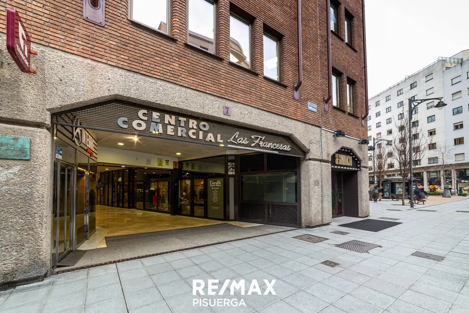 Exterior view of Office for sale in Valladolid  with Heating and Furnished