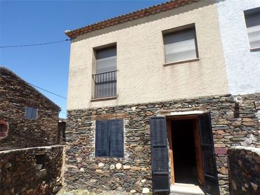 House for sale in Travessera Iglesia-Becerril 31