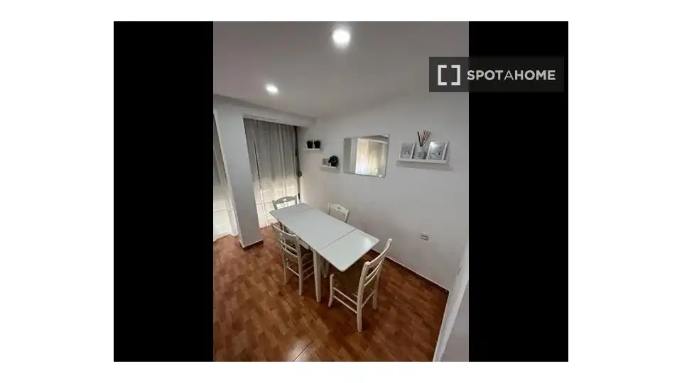 Comedor de Piso de alquiler en Valencia con Aire acondicionado, Calefacción y Amueblado